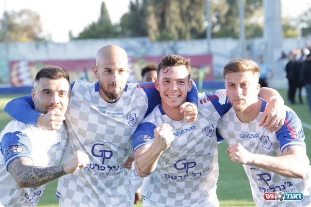 שנה הבאה בלאומית. שחקני יפו (בן מלניק)